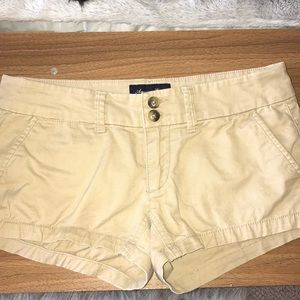 American Eagle tan shorts